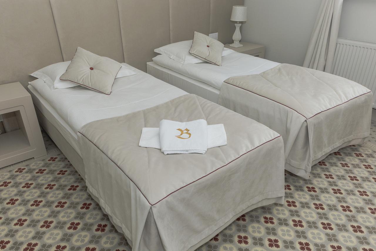 Basniowa Hotell Wyszków Eksteriør bilde