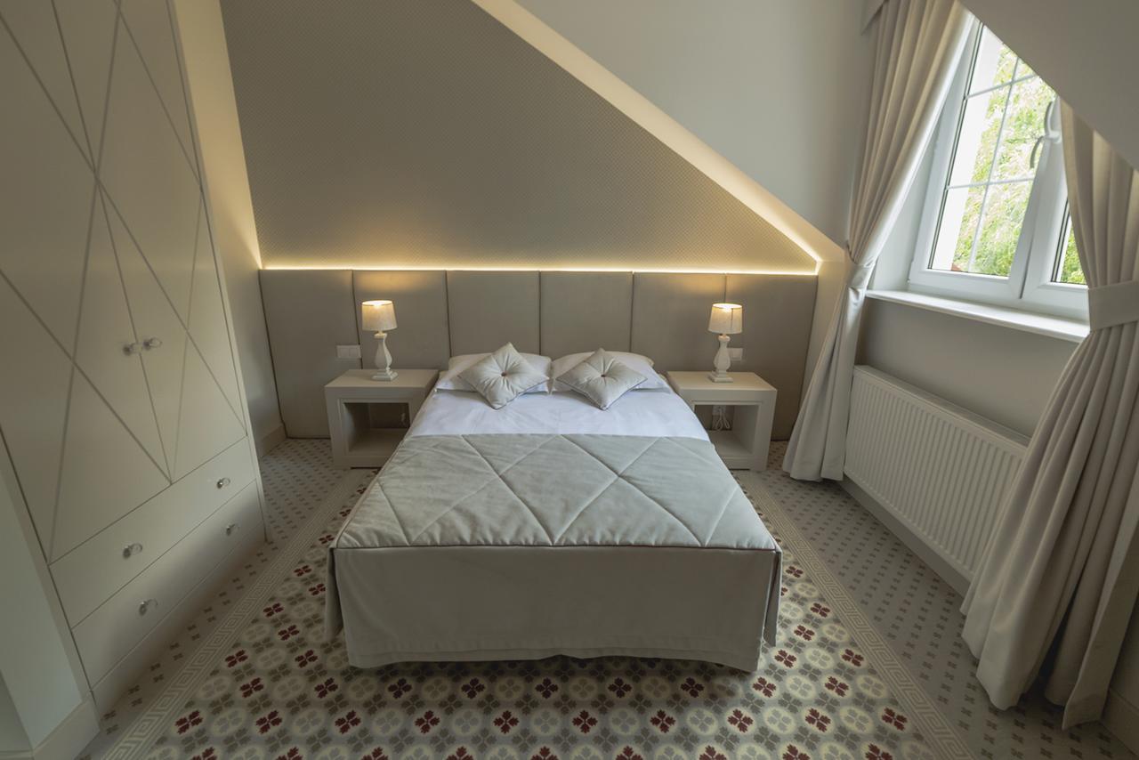 Basniowa Hotell Wyszków Eksteriør bilde