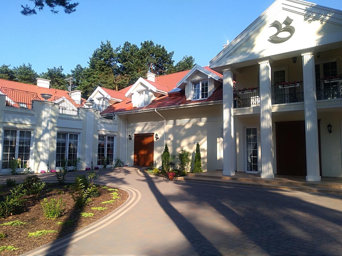 Basniowa Hotell Wyszków Eksteriør bilde