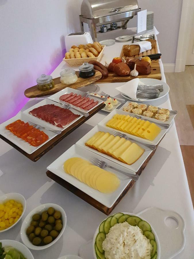 Basniowa Hotell Wyszków Eksteriør bilde